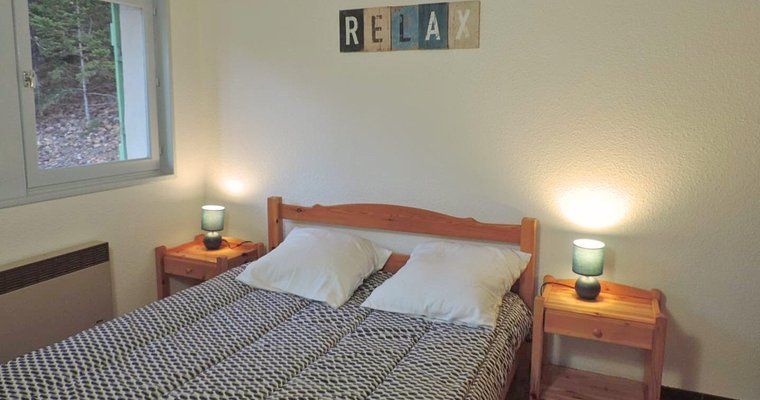En rdc, Chambre 1 avec 1 lit en 140