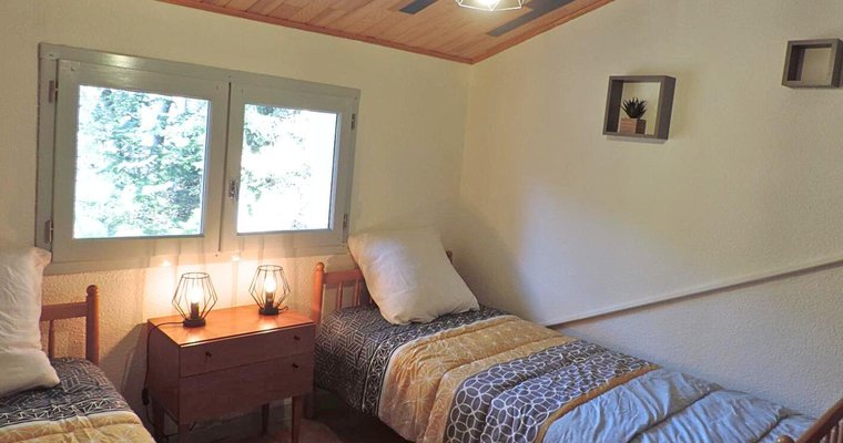 En mezzanine, Chambre 2 avec 2 lits en 00