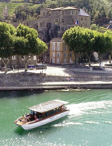 Apéro sur l’eau « vins et fromages » au fil du Rhône - Terres de Syrah