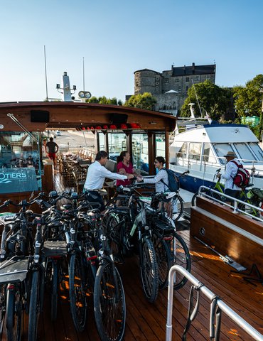 Croisière sur le Rhône "Bleu-vert-vapeur"avec Les Canotiers : Bateau - vélo - Train à vapeur.