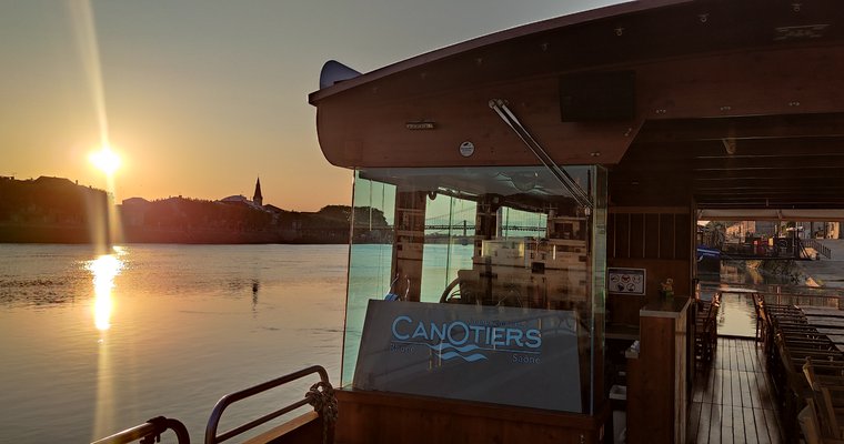 Sunset tour - Apéro sur l'eau avec Les Canotiers_Tournon-sur-Rhône