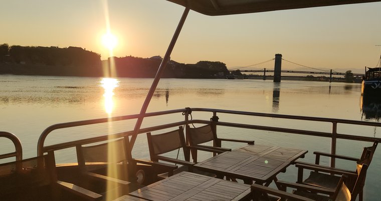 Sunset tour - Apéro sur l'eau avec Les Canotiers_Tournon-sur-Rhône