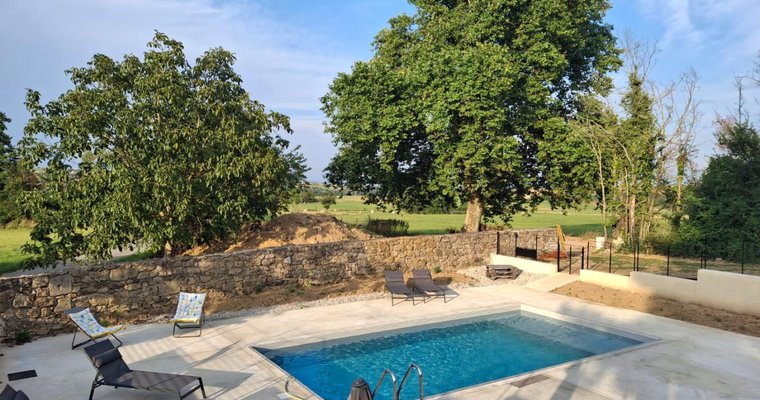 Piscine partagée du Domaine Le Clos de Ceintres