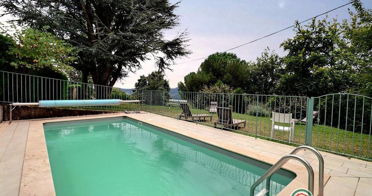 La piscine du gîte Philippon