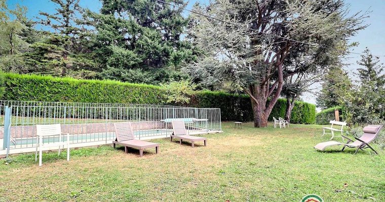 Farniente dans le jardin