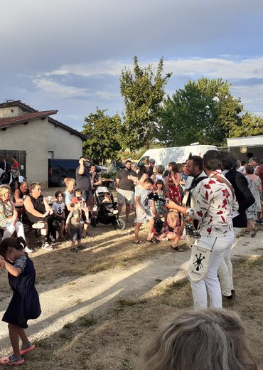 Marché nocturne des producteurs et artisans locaux - L'été à Champos
