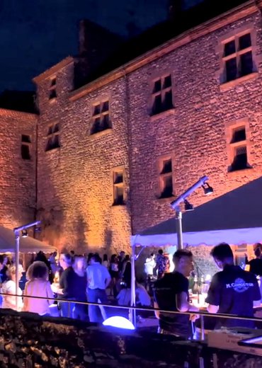 DI'VIN Clair de Lune sur la terrasse nord du Château-Musée de Tournon sur Rhône COMPLET
